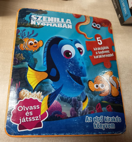 Disney - Szivacsos kirakókönyv - Szenilla nyomában