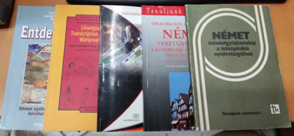 5 db Nmet nyelv: Nmet feladatgyjtemny a kzpfok nyelvvizsghoz; Nmet tesztgyjtemny a kzpfok s a felsfok nyelvvizsghoz; Halls utni szvegrts kzpfok, felsfok; Lsungsschlssel Transkription der HV-Text