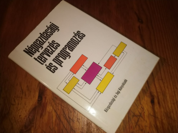 Dr. Ganczer S�ndor - N�pgazdas�gi tervez�s �s programoz�s