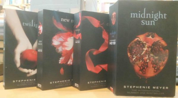 Stephenie Meyer - 4 db Stephanie Meyer: Twilight + New Moon + Eclipse + Midnight Sun