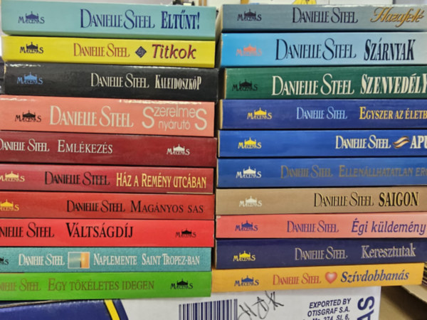 Danielle Steel - 20db Steel ktet, KNYVMENT AJNLAT: Eltnt+ Titkok+ Kaleidoszkp+ Szerelmes nyrut+ Emlkezs+ Hz a remny utcban+ Magnyos sas+ Naplemente Saint Tropez-ban+ Egy tkletes idegen+ Hazafel+ Szrnyak+ Szenvedly+ Egyszer az l