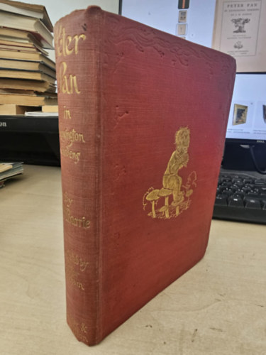 J. M. Barrie - Peter Pan in Kensington Gardens