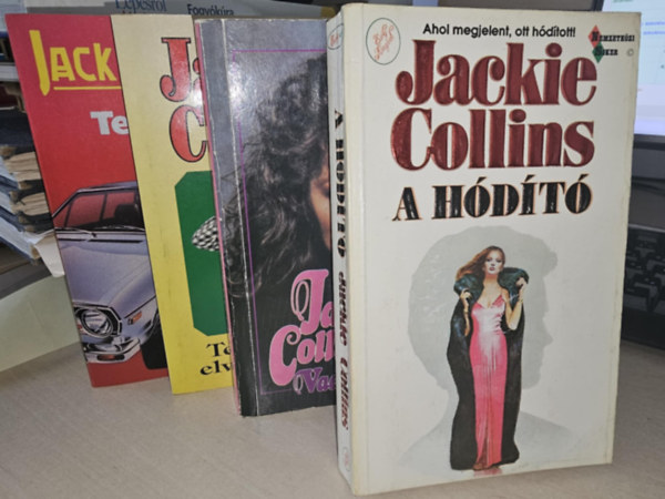 Jackie Collins - 4db Jackie Collins ktet, KNYVMENT AJNLAT: Tele a vilg elvlt nvel+ Tele a vilg elvlt frfival+ Vad jtszma+ A hdt