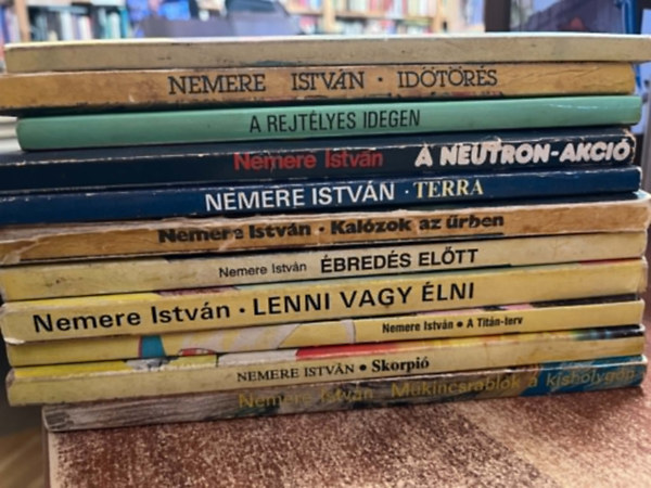 Nemere István - 11 db Nemere István