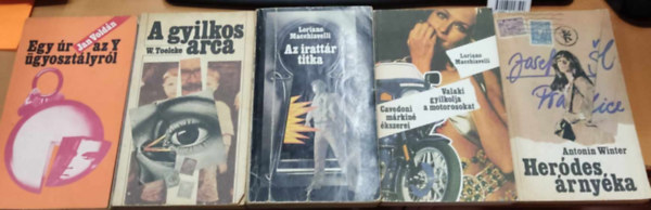 Loriano Macchiavelli, Werner Toelcke, Jan Voldn Antonn Winter - 5 db Zrnyi katonai kiad krimi: A gyilkos arca; Az irattr titka; Cavedoni mrkin kszerei/Valaki gyilkolja a motorosokat; Egy r az Y gyosztlyrl; Herdes rnyka