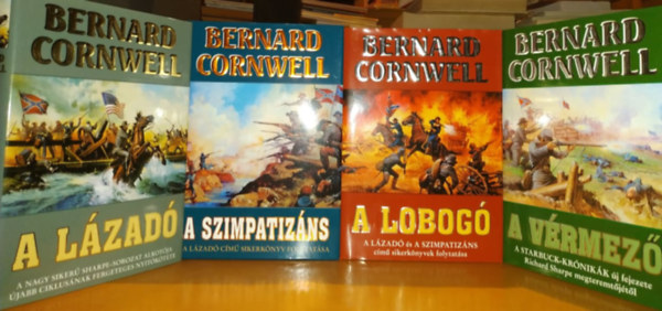 Bernard Cornwell - Starbuck krnikk 1-4.: A lzad + A szimpatizns + A lobog + A vrmez (4 db)