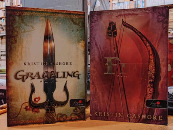 Kristin Cashore - 2 db Kristin Cashore: A garabonc (Graceling) + Zsar�t (Fire)