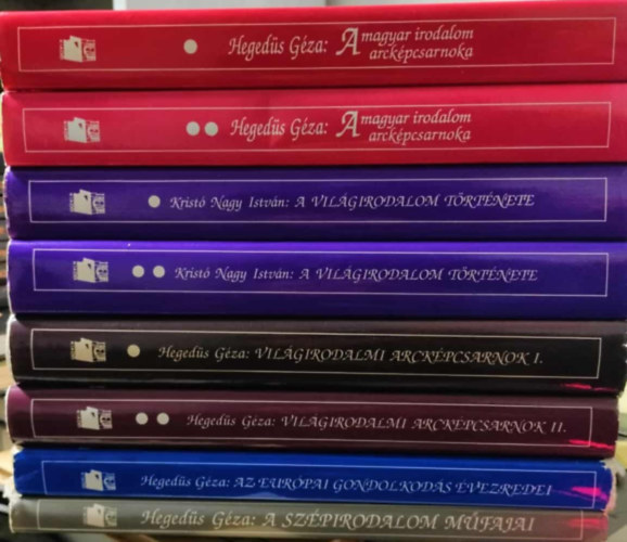 Kristó Nagy István Hegedűs Géza - 6 db A magyar irodalom arcképcsarnoka I-II. + Világirodalmi arcképcsarnok I-II. + A világirodalom története I-II. + Az európai gondolkodás évezredei + A szépirodalom műfajai