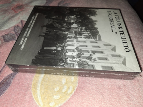 IV. Károly (1887-1922) - "A tőlünk telhető legjobbat..." - Jó szándék és balsors + Száműzöttként Madeirán - Tanulmányok és dokumentumok - 2 kötet díszdobozban