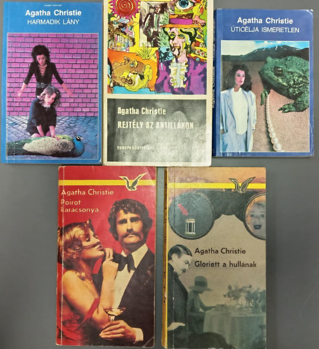 Agatha Christie - (5db) Agatha Christie krimi knyvcsomag: Harmadik lny / Rejtly az Antillkon / ticlja ismeretlen / Poirot karcsonya / Gloriett a hullknak