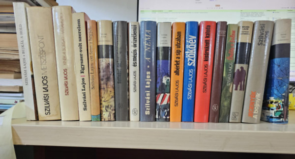 Szilv�si Lajos - 18 db Szilv�si Lajos k�nyv, K�NYVMENT� AJ�NLAT: Bujk�l a hold+ Metsz�spont+ Kinek a sorsa?- V�zv�laszt�+ Egyszer-volt szerelem+ Ott fenn a hegyen+ Appassionata+ L�gszomj+ �s m�gis �rizetlen�l+ A n�ma+ L�lekharang+ Alb�rlet a S�p ut