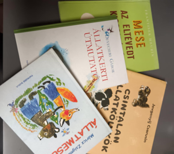 4db �llatos mesek�nyv :Mese az elt�vedt kiscsib�r�l+�llatkerti �tmutat��llatmes�kCsintalan �llatk�lyk�k