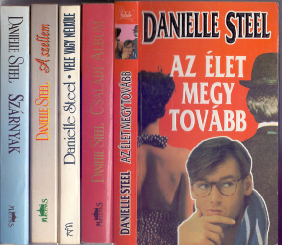 Danielle Steel - Romantikus regnyek t db.: 1. Szrnyak-2. A szellem-3. Vele vagy nlkle-4. Csaldi album-5. Az let megy tovbb (Danielle Steel)