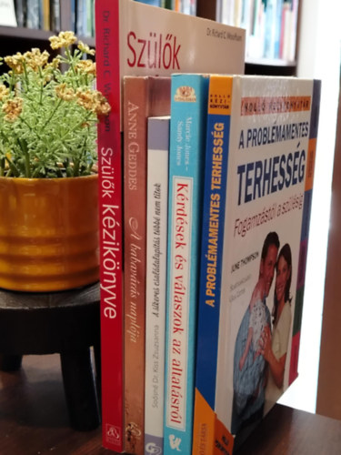 Sosn Dr. Kiss Zsuzsanna, Anne Geddes, Richard C. dr. Woolfson June Thompson - KNYVMENT AJNLAT, 5 DB. Gyermekek s szleik. A problmamentes terhessg - Fogamzstl a szlsig, Krdsek s vlaszok az altatsrl - Hogy a baba s a csald is jl aludjon, A sikeres csaldalapts tbb nem titok, A bab