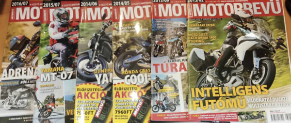 6 db Motorrevű magazin