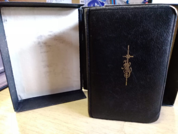 Dr. Sziv�s Don�t - Im�dkozzunk - Im�ds�gos- �s �nekesk�nyv a r�mai katolikus h�vek sz�m�ra (imak�nyv)