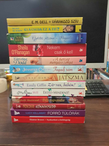Nora Roberts, Sheila O'Flanagan, Christina Dodd, Jennifer Crusie, Nyrae Dawn, Emily Giffin, Melissa Hill, ELizabeth Sherwood, Lucy Kellaway Nicole de Buron - ---
