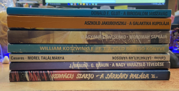 Komacu Szakjo, Vlagyimir Szavcsenko William Kotzwinkle - 8 db kozmosz fantasztikus k�nyv
