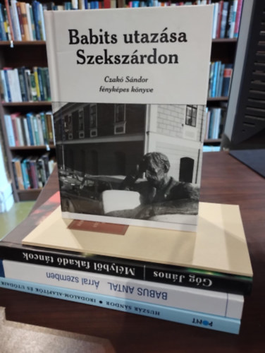 G�g J�nos, Kert�sz Imre, Czak� S�ndor, Husz�r S�ndor Babus Antal - Irodalomtudom�ny k�nyvcsomag 5 darabos K�NYVMENT� AJ�NLAT: �rral szemben, M�lyb�l fakad� t�ncok, A stockholmi besz�d, Babits utaz�sa Szeksz�rdon, Irodalomalap�t�k �s ut�daik