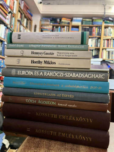Magyar történelmi könyvcsomag (12 db könyv)