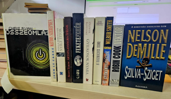John le Carré, Stella Rimington, Scott Turow, G. J. Goth, Oliver Bottini, Ken Follett, Wilbur Smith, Robin Cook, Nelson DeMille Chris Ryan - 10db krimi, KÖNYVMENTŐ AJÁNLAT: Összeomlás+ Kettős szerepben+ Nyílt titkok+ Ártatlanságra ítélve+ Feketén fehéren+ Gyilkosok nyara+ A harmadik iker+ Gyémántvadászok+ Vektor+ Szilva-sziget