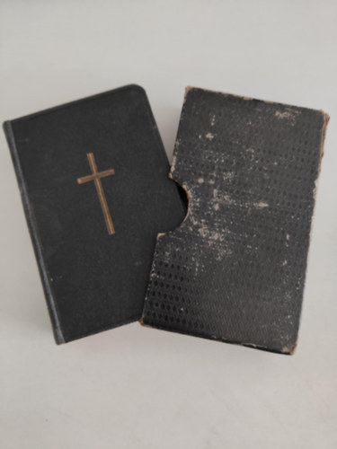 Fil� K�roly - A katolikus hajadon v�d�angyala - Oktat� �s im�ds�gosk�nyv