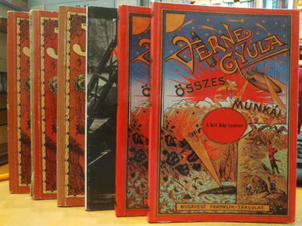 Verne Gyula  (Jules Verne) - 6 db Verne: A dunai haj�s; A k�t Kip testv�r; Az ac�lv�ros titka; H�d�t� Robur/A vil�g ura; Nyolcvan nap alatt a F�ld k�r�l; V�res dr�ma Liv�ni�ban