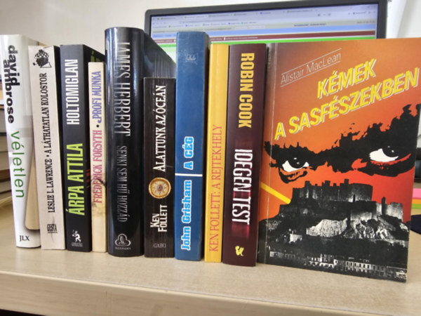 Robin Cook, Ken Follett, John Grisham, James Herbert, Frederick Forsyth, �rpa Attila, Leslie L. Lawrence, David Ambrose Alistair MacLean - 10db krimi, K�NYVMENT� AJ�NLAT: K�mek a sasf�szekben+ Idegen test+ A rejtekhely+ Alattunk az �ce�n+ A c�g+ Senki sem h� hozz�d+ Profi munka+ Holtomiglan+ A l�thatatlan kolostor+ V�letlen